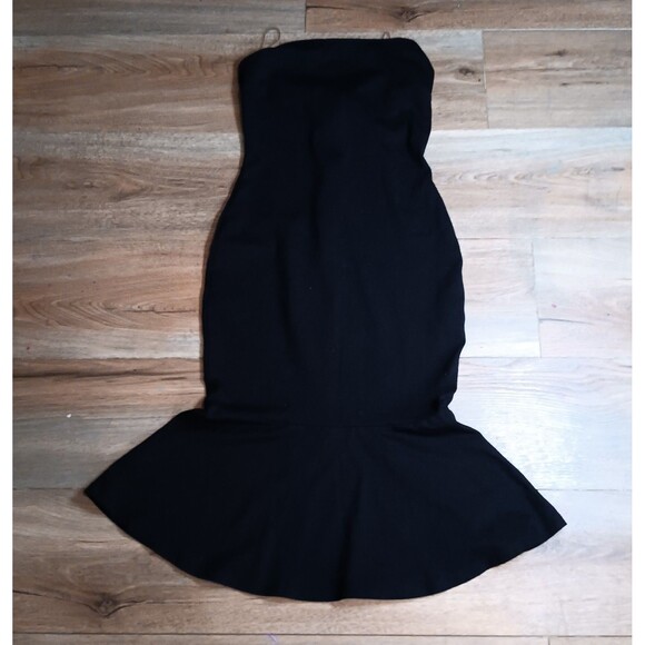 Black dress - Picture 1 of 4